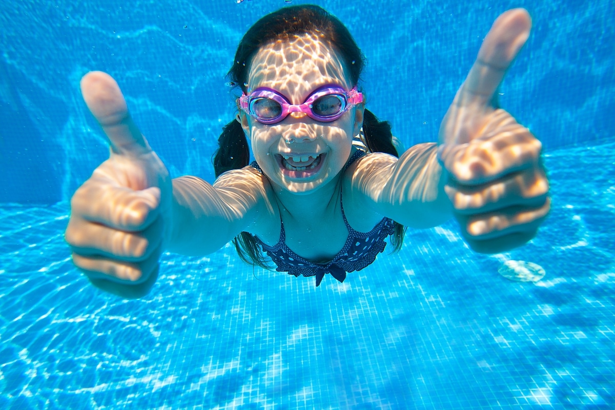 Claves para enseñar a nadar a los niños en verano Echa un vistazo