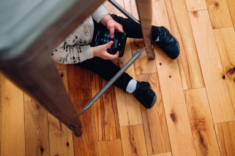 uso pantallas menores unsplash