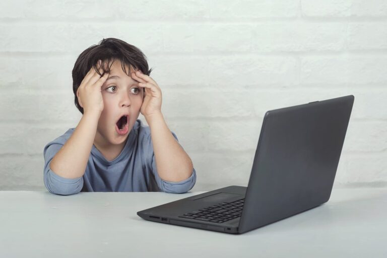 Home Elementor 7 grooming acoso menores internet